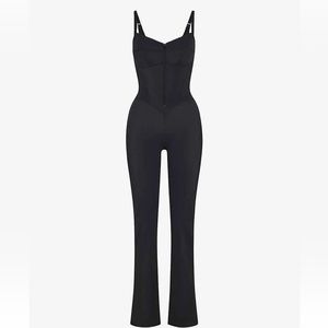 Skims Glam Catsuit in Onyx